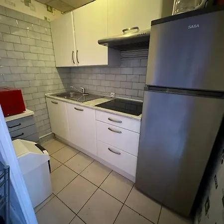 à Néris-les-bains - 25 M² Avec Terrasse *