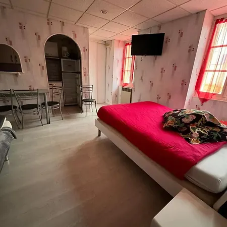 à Néris-les-bains - 25 M² Avec Terrasse Néris-les-Bains