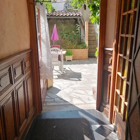 à Néris-les-bains - 25 M² Avec Terrasse Appartamento Néris-les-Bains