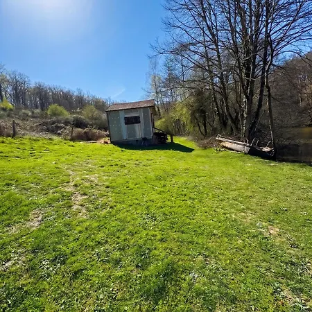 Appartamento à Néris-les-bains - 25 M² Avec Terrasse